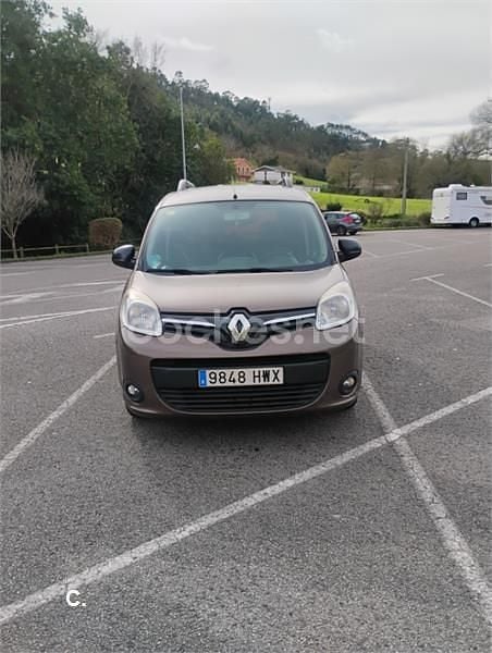 Usado Renault Kangoo Expression 115 CV (84 kW) 2014 Marrón Monovolumen