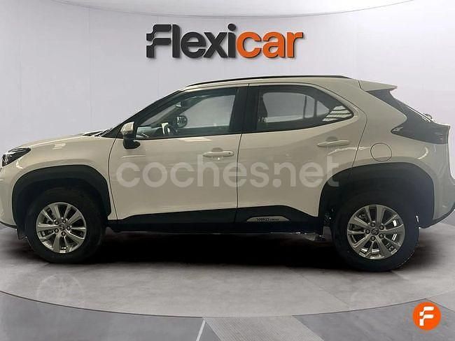 Usado Toyota Yaris Cross Active 116 CV (85 kW) 2024 Blanco SUV