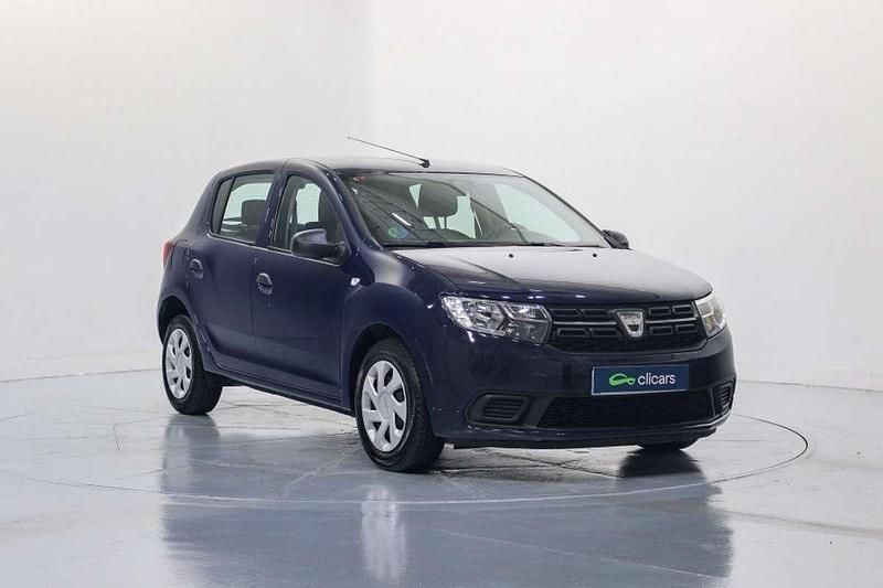 Usado Dacia Sandero Essentiel 90 CV (66 kW) 2019 Azul Utilitario