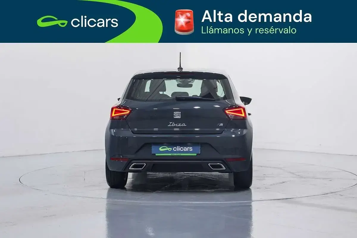 Usado Seat Ibiza FR 116 CV (85 kW) 2024 Gris Utilitario