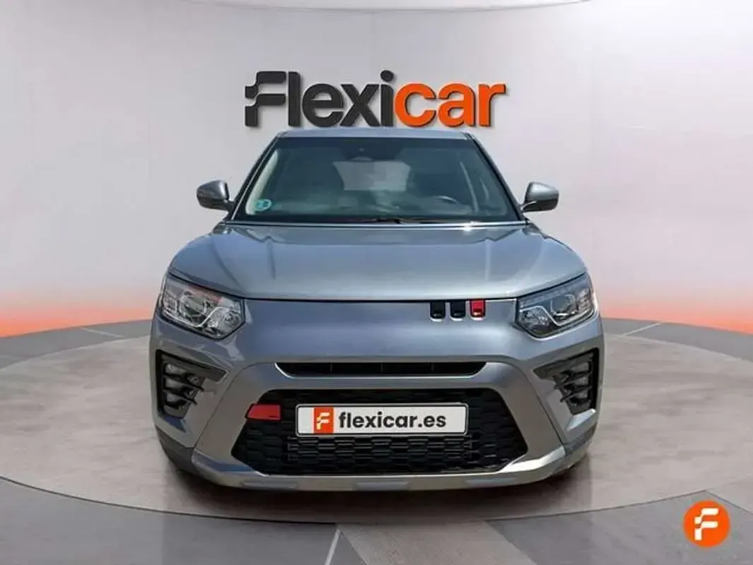Usado SsangYong Tivoli 135 CV (99 kW) 2024 Gris SUV