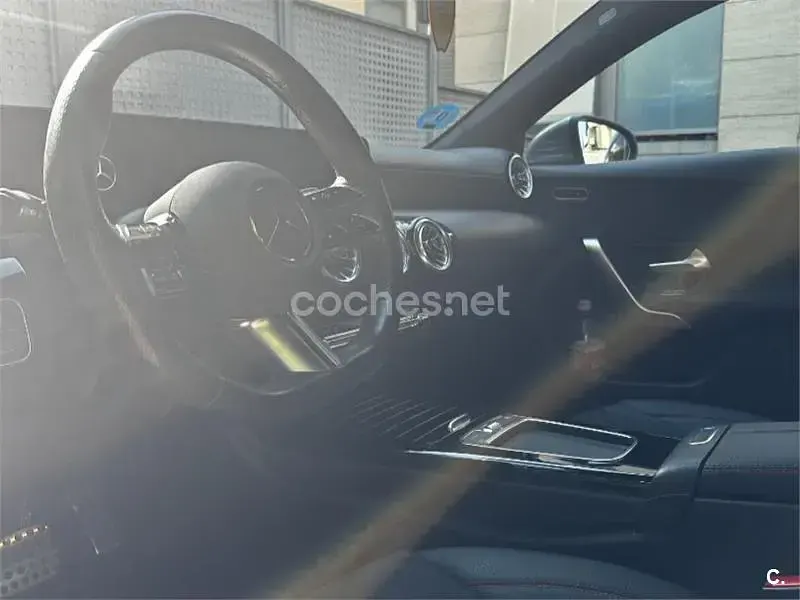 Usado Mercedes A250 218 CV (160 kW) 2023 Gris / plata Berlina