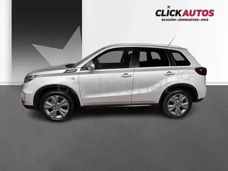 Usado Suzuki Vitara 129 CV (94 kW) 2024 Gris / plata SUV