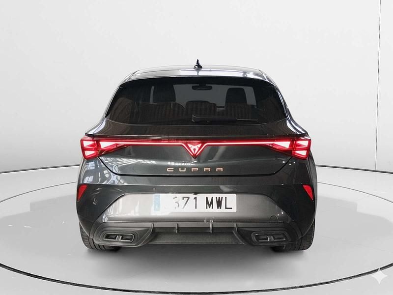 Usado Cupra Leon 150 CV (110 kW) 2024 Negro