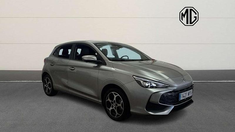 Usado MG MG3 Luxury 197 CV (144 kW) 2025 Plateado Utilitario