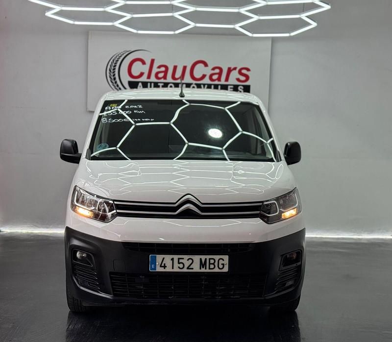 Usado Citroën Berlingo 100 CV (73 kW) 2022 Blanco Monovolumen