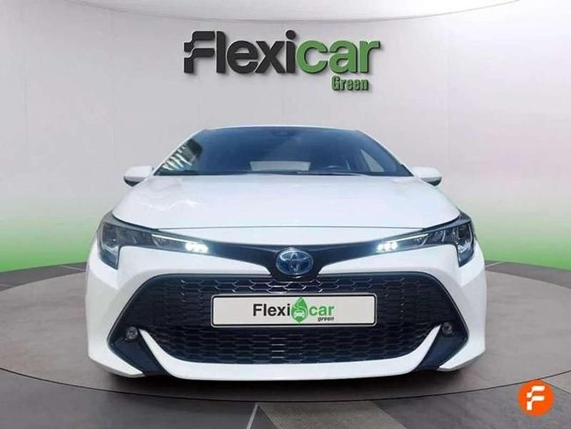 Usado Toyota Corolla Active 122 CV (89 kW) 2021 Blanco Berlina