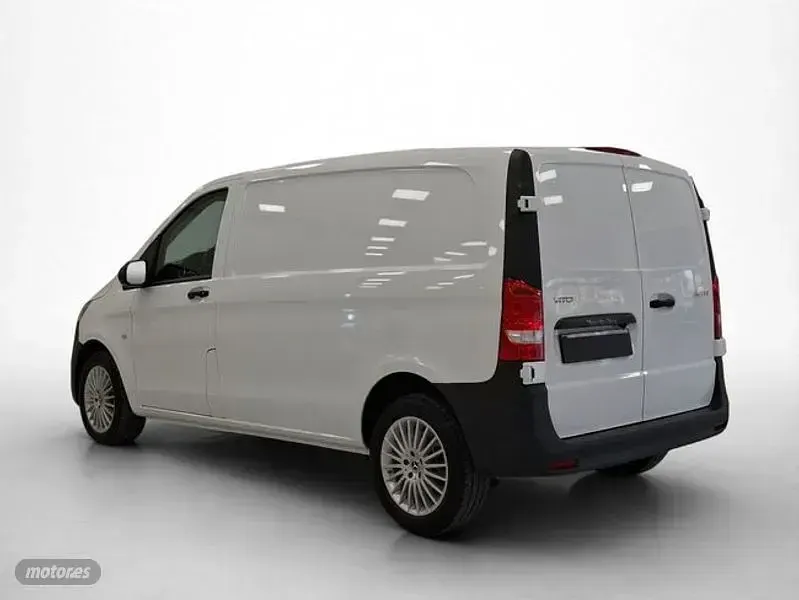Usado Mercedes Vito 136 CV (100 kW) 2025 Blanco Van