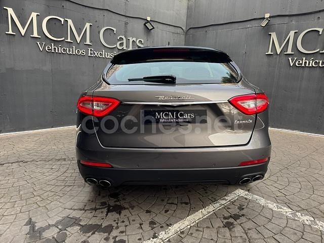 Usado Maserati Levante 430 CV (316 kW) 2016 Gris SUV