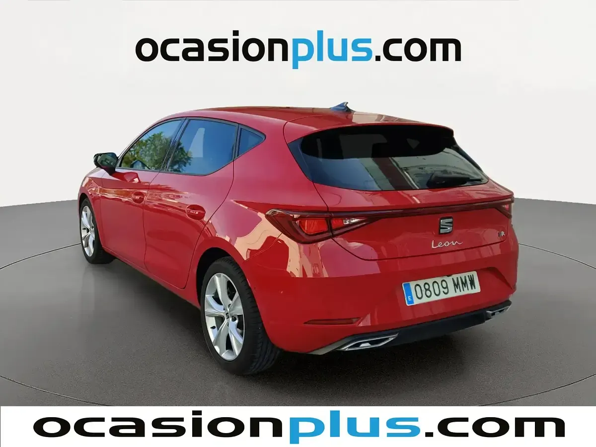 Usado Seat Leon FR 130 CV (95 kW) 2024 Rojo Berlina