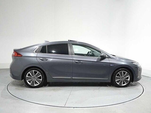 Usado Hyundai Ioniq 141 CV (103 kW) 2018 Gris Utilitario