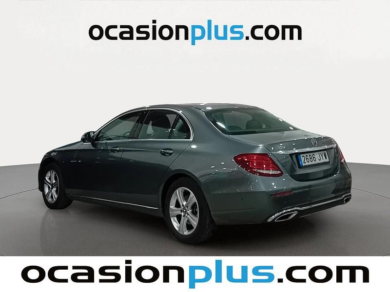 Usado Mercedes E200 184 CV (135 kW) 2017 Gris Berlina