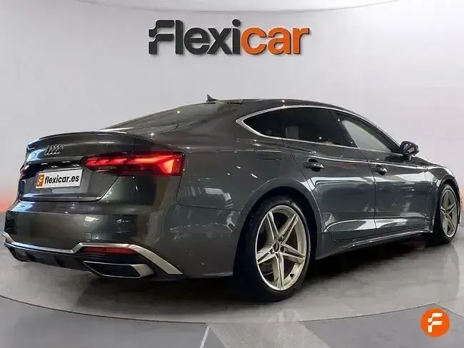 Usado Audi A5 Sportback 163 CV (119 kW) 2021 Gris Utilitario