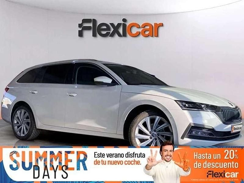 Blanco Usado 2021 Skoda Octavia Style Familiar | 18.690 € (Precio justo) - Imagen 1/4