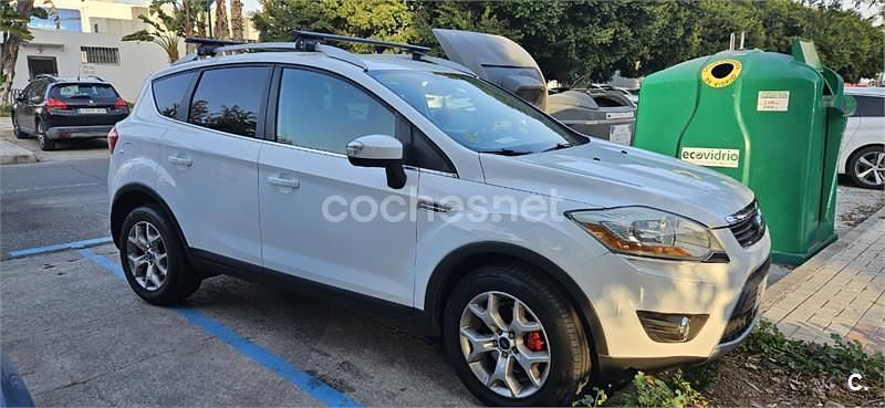Usado Ford Kuga Titanium 140 CV (102 kW) 2012 Blanco SUV
