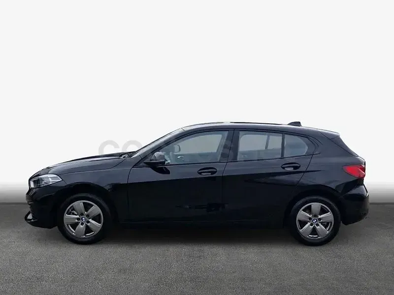 Usado BMW 118 136 CV (100 kW) 2022 Negro Utilitario