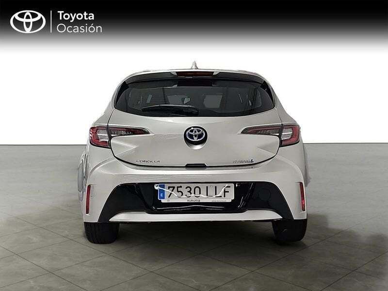 Usado Toyota Corolla Active 122 CV (89 kW) 2020 Plata