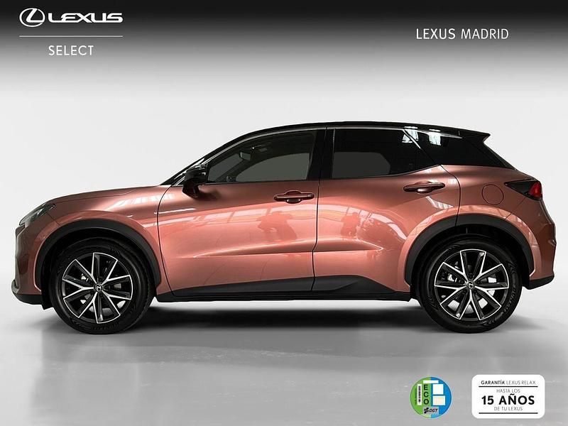 Usado Lexus LBX 136 CV (100 kW) 2025 Marrón SUV