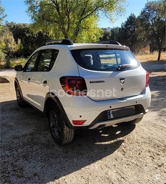 Usado Dacia Sandero Stepway 90 CV (66 kW) 2017 Blanco Berlina