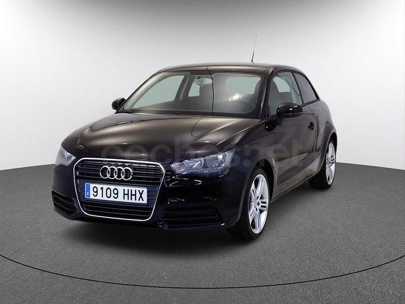 Usado Audi A1 Attraction 86 CV (63 kW) 2012 Negro Utilitario