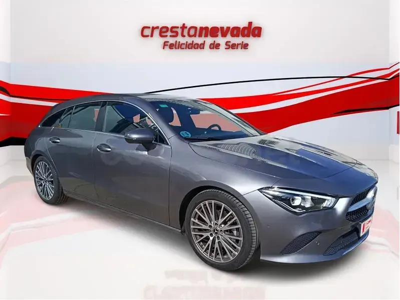 Usado Mercedes CLA200 Shooting Brake 163 CV (119 kW) 2022 Gris / plata Familiar
