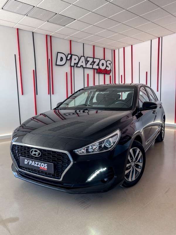Negro Usado 2020 Hyundai i30 GO! Utilitario | 14.999 € (Precio justo) - Imagen 1/4