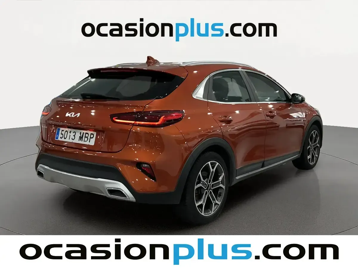 Usado Kia XCeed 120 CV (88 kW) 2022 Naranja SUV