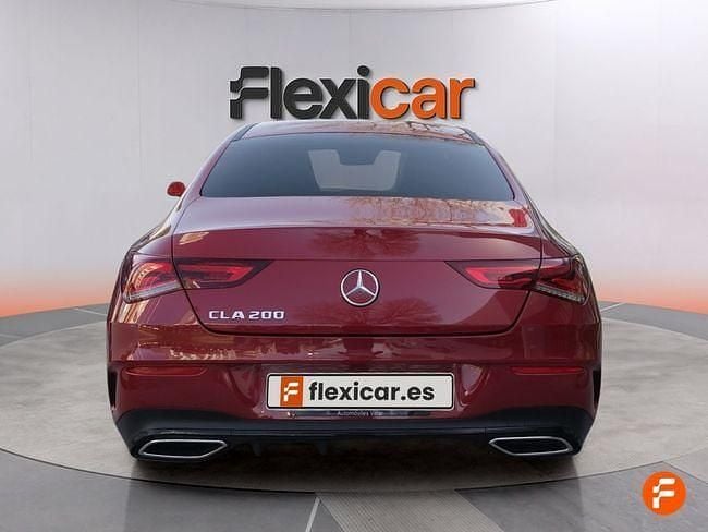 Usado Mercedes CLA200 163 CV (119 kW) 2025 Rojo Berlina