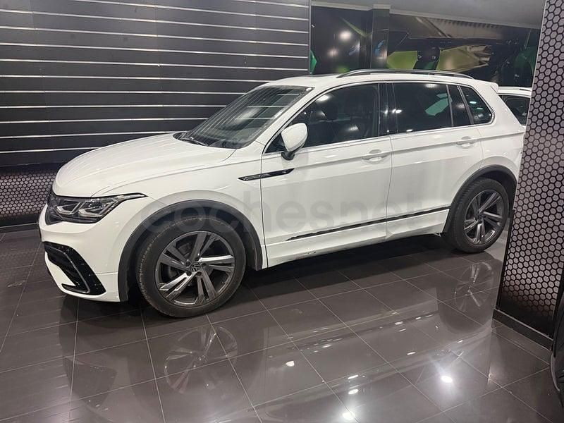 Usado VW Tiguan R-line 150 CV (110 kW) 2022 Blanco SUV