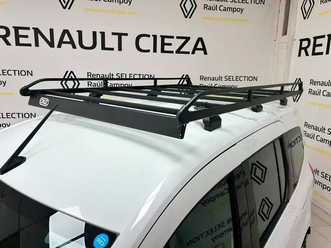 Usado Renault Kangoo LIMITED 95 CV (69 kW) 2021 Blanco Monovolumen