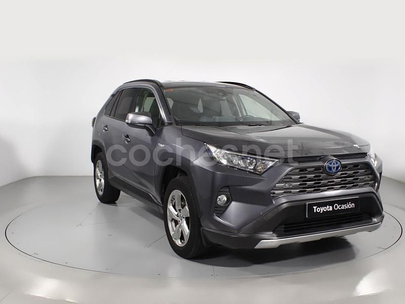 Usado Toyota RAV4 Hybrid Advance 218 CV (160 kW) 2021 Gris / plata SUV