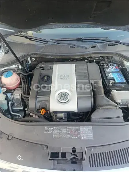 Usado VW Passat Sportline 200 CV (147 kW) 2006 Azul Berlina