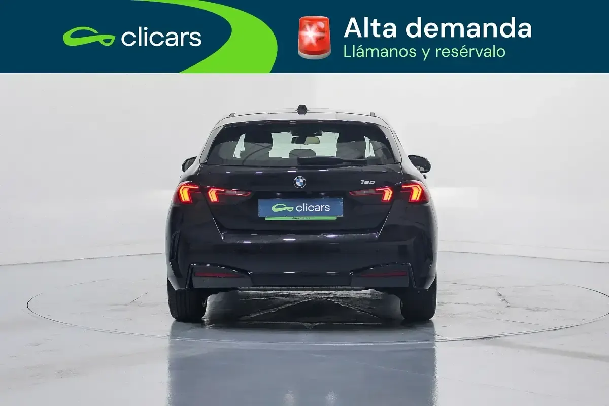 Usado BMW 120 178 CV (130 kW) 2024 Negro Utilitario