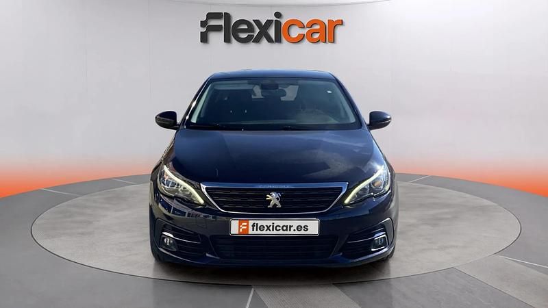 Usado Peugeot 308 Allure 131 CV (96 kW) 2020 Azul Familiar
