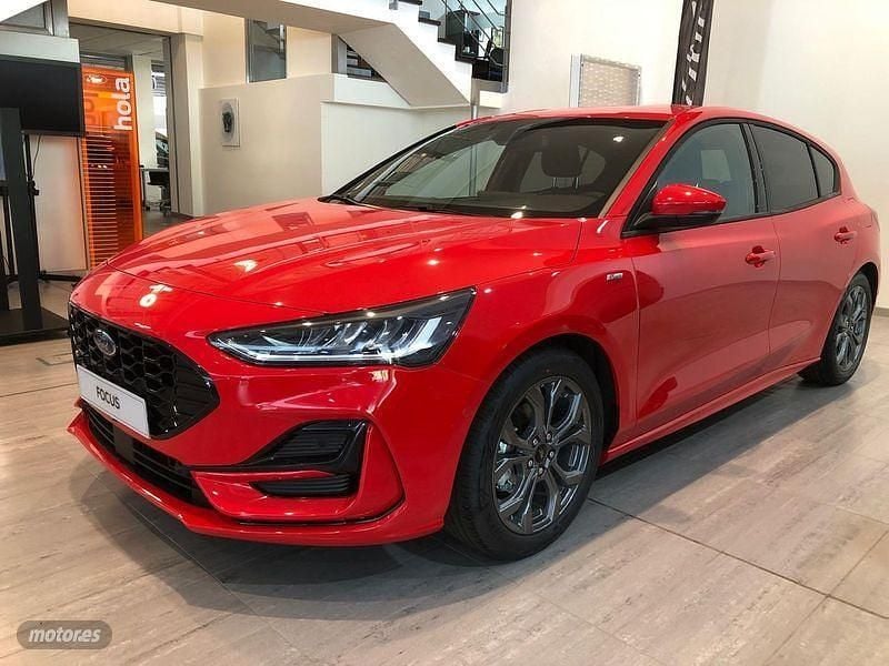 Rojo Nuevo 2025 Ford Focus ST-Line Berlina | 23.900 € (Precio justo) - Imagen 1/4