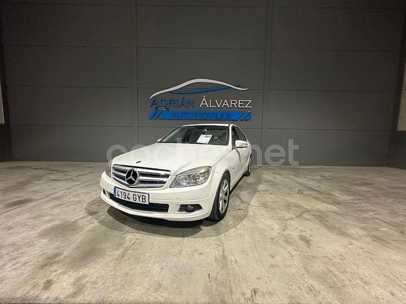 Blanco Usado 2010 Mercedes C200 Berlina | 6499 € (Precio justo) - Imagen 1/4