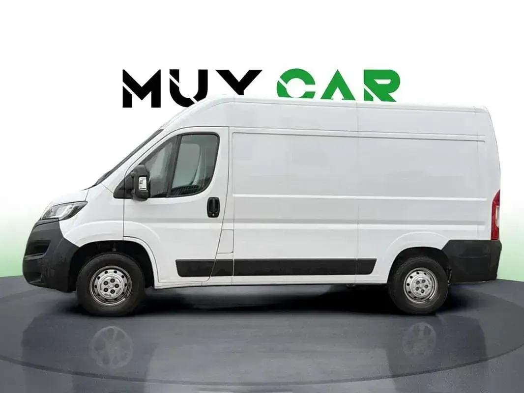 Usado Peugeot Boxer S 140 CV (102 kW) 2021 Blanco Van