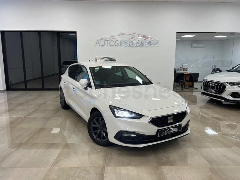 Usado Seat Leon Style 115 CV (84 kW) 2021 Blanco Berlina