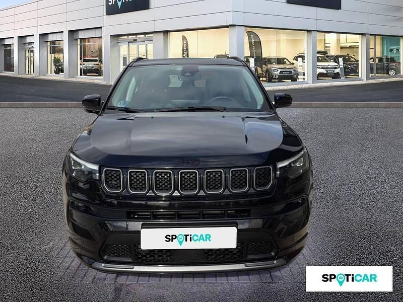 Usado Jeep Compass Summit 130 CV (95 kW) 2024 Negro SUV