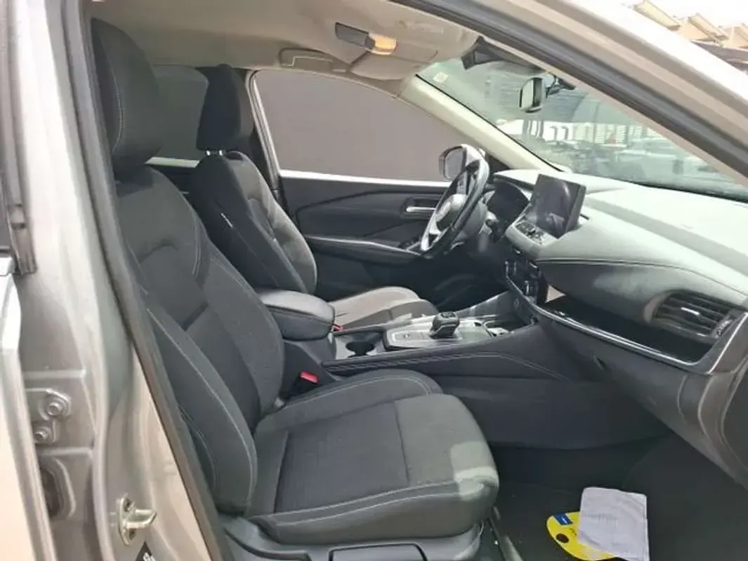 Usado Nissan Qashqai N-Connecta 158 CV (116 kW) 2023 Plateado SUV