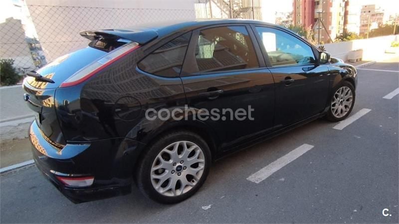 Negro Usado 2009 Ford Focus Trend Berlina | 4450 € (Precio justo) - Imagen 1/1