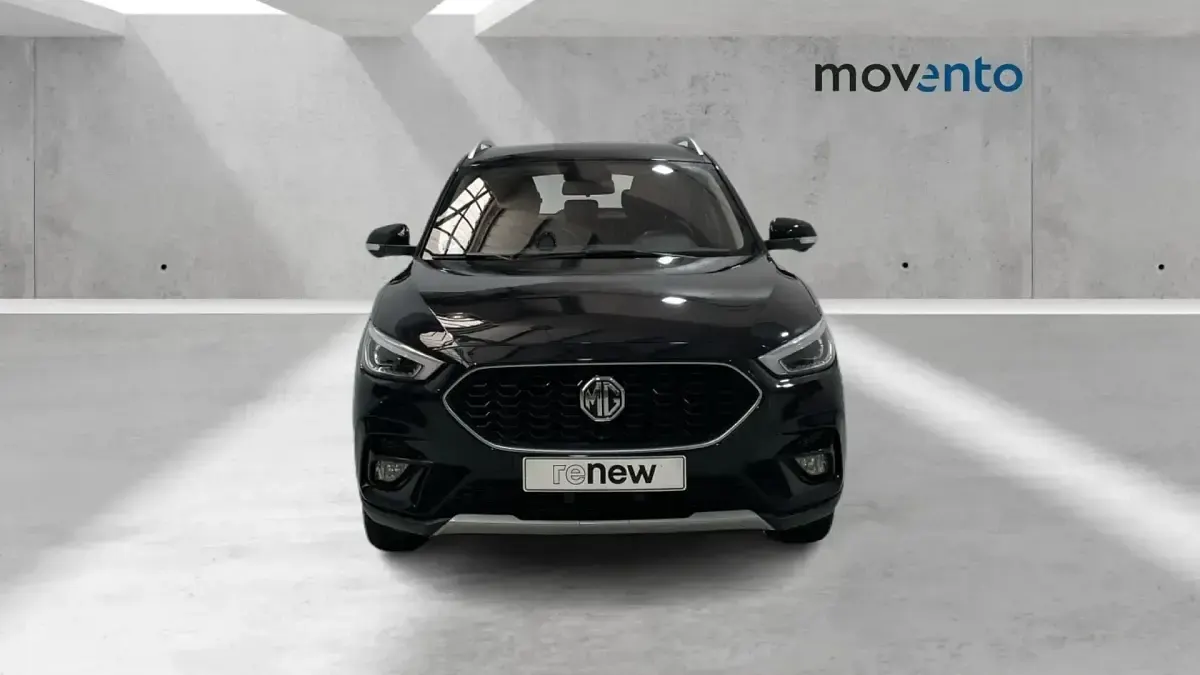 Usado MG ZS Luxury 106 CV (77 kW) 2023 Negro SUV