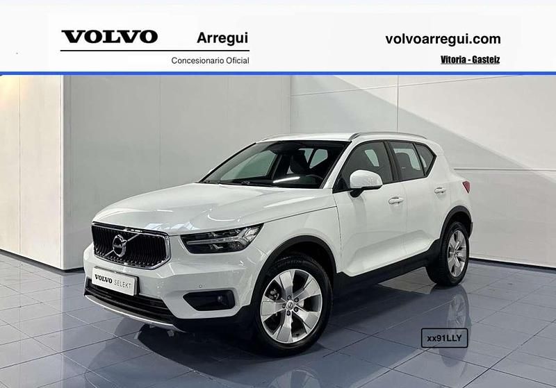 Blanco Usado 2020 Volvo XC40 Momentum SUV | 23.990 € (Precio justo) - Imagen 1/4