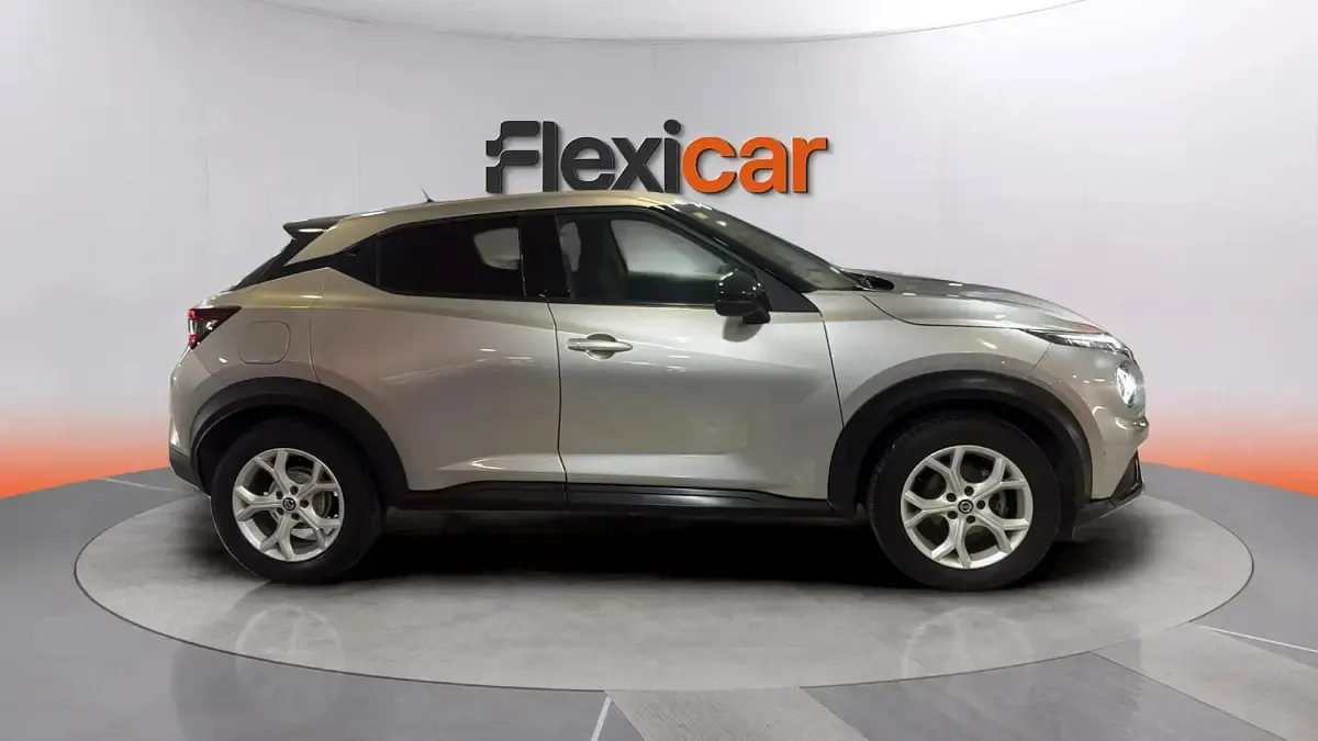 Usado Nissan Juke Acenta 117 CV (86 kW) 2020 Gris SUV