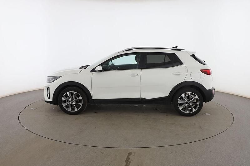 Usado Kia Stonic Style 101 CV (74 kW) 2023 Blanco SUV