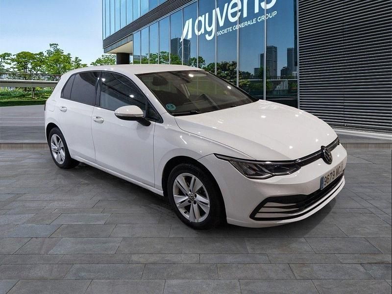 Usado VW Golf VIII Life 116 CV (85 kW) 2022 Blanco Utilitario