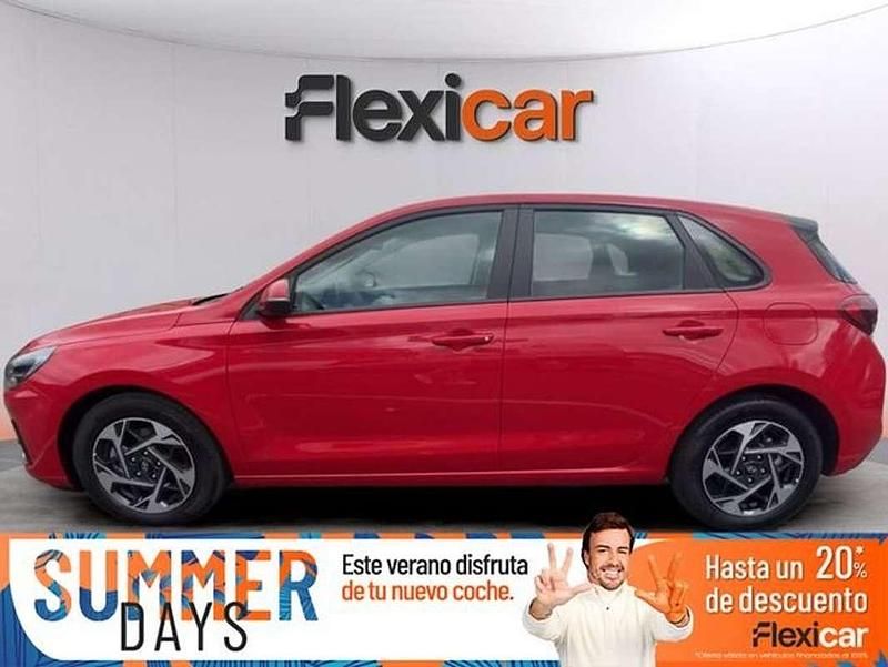 Rojo Usado 2024 Hyundai i30 Berlina | 18.990 € (Precio justo) - Imagen 1/4