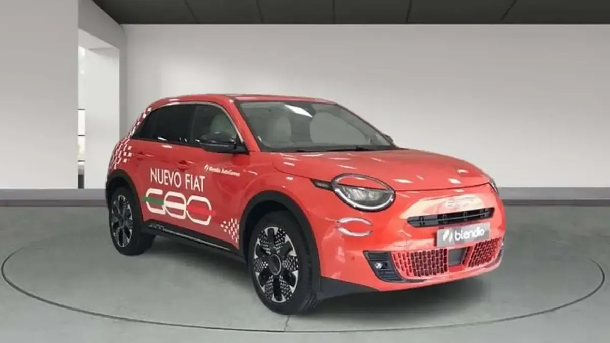 Usado Fiat 600 La Prima 114 kW (156 CV) 2025 Naranja SUV