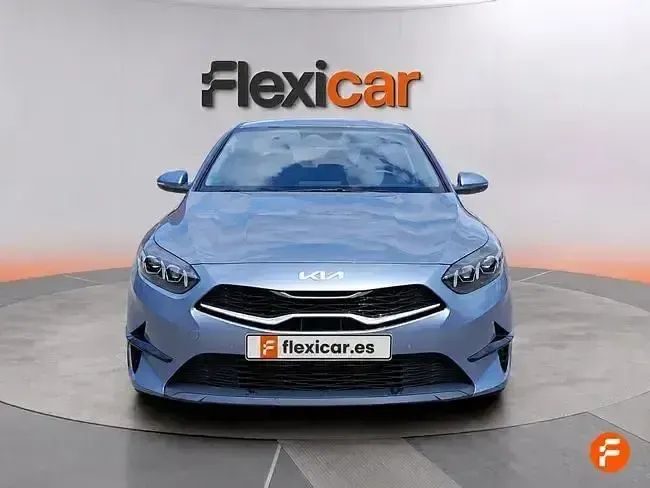 Usado Kia Ceed 100 CV (73 kW) 2025 Gris Utilitario