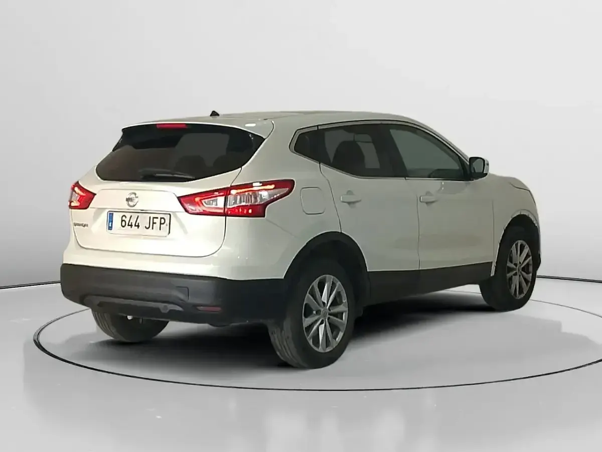Usado Nissan Qashqai S 130 CV (95 kW) 2015 Blanco SUV